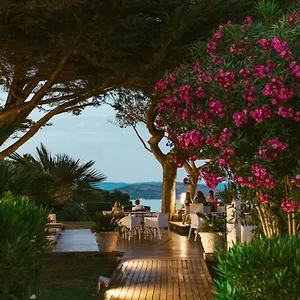 **** Resort Unahotels Club Ancora Italië